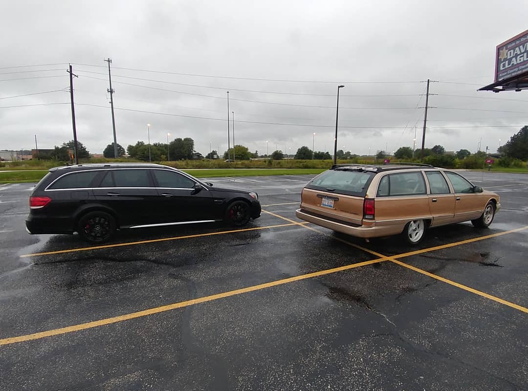 Unannounced meeting of the Galesburg, IL chapter of station wagon owners anonymous.