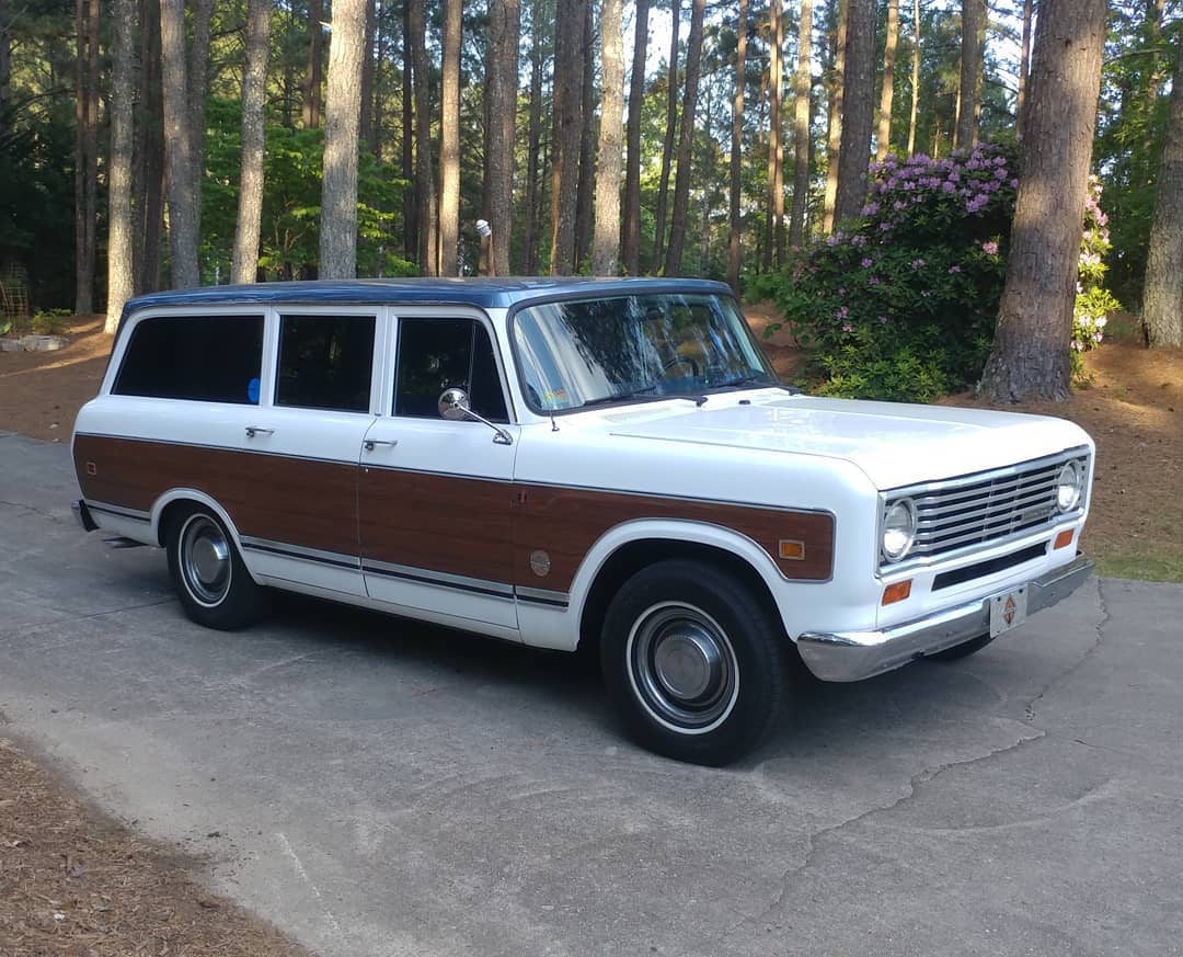 New short term member of the fleet. I bought this 1974 International Travelall last week and plan to upgrade it with fuel injection and a few little changes before taking it to its new home in Franklin, TN. Unless someone really wants to give me $30k for it.